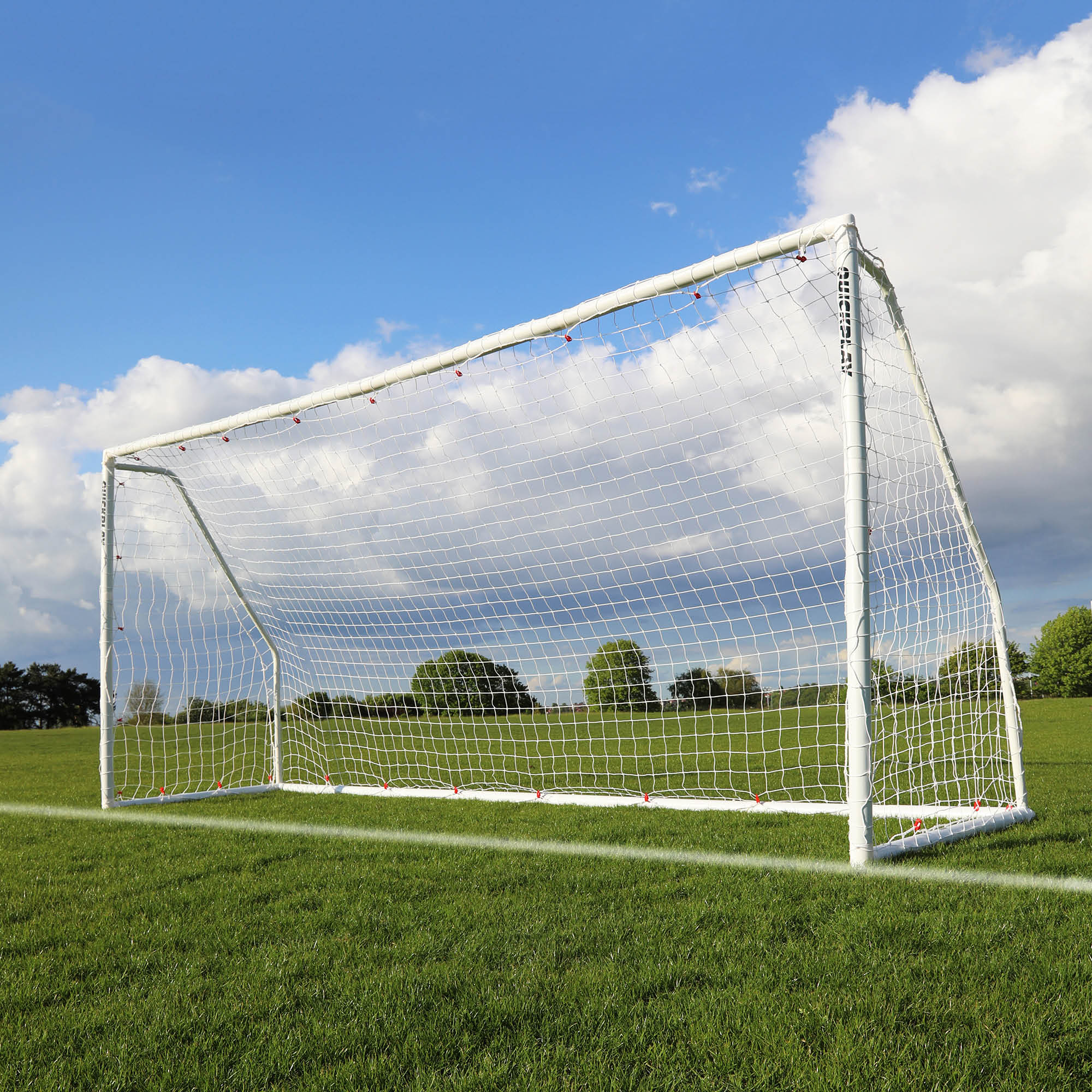 Q-FOLD MATCH Folding Football Goal 12x6'
