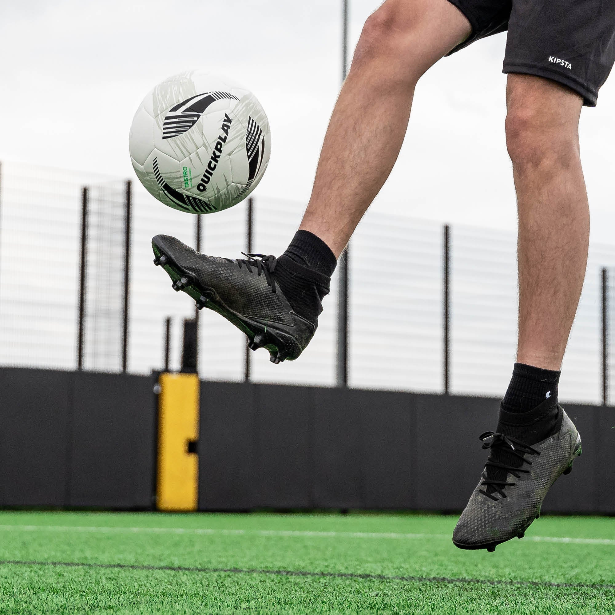 TASTRO Training Footballs (Multiple Sizes) - Image 3